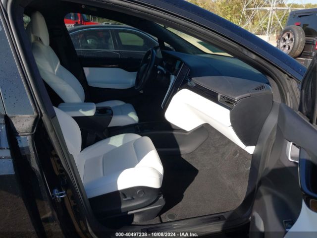 Photo 4 VIN: 5YJXCBE23KF151365 - TESLA MODEL X 