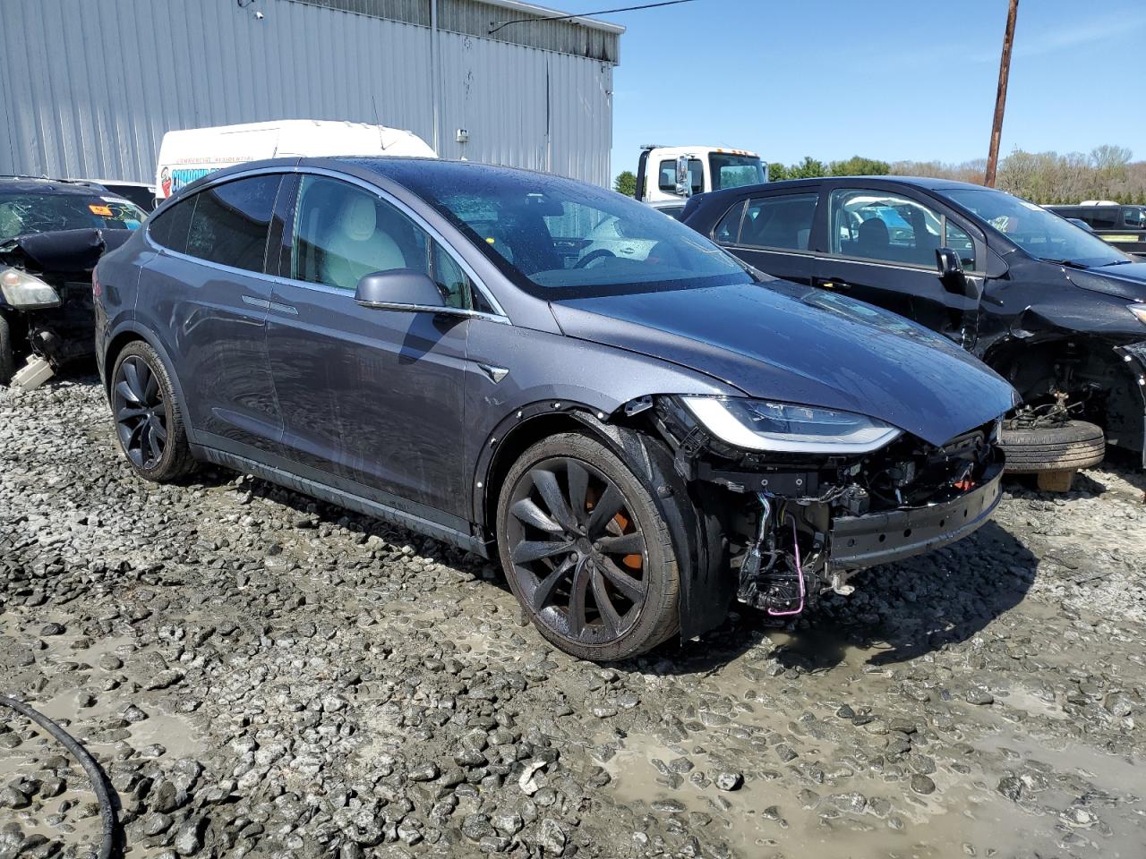 Photo 3 VIN: 5YJXCBE23LF297802 - TESLA MODEL X 