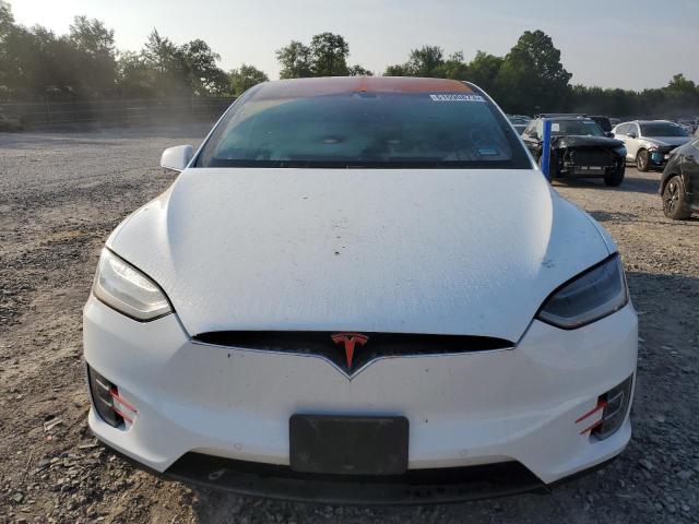 Photo 4 VIN: 5YJXCBE24GF014653 - TESLA MODEL X 