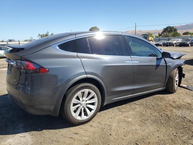 Photo 2 VIN: 5YJXCBE24GF015074 - TESLA MODEL X 