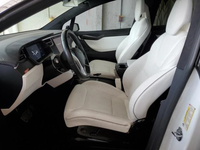 Photo 6 VIN: 5YJXCBE24GF015236 - TESLA MODEL X 