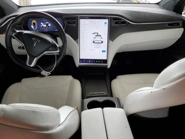 Photo 7 VIN: 5YJXCBE24GF015236 - TESLA MODEL X 