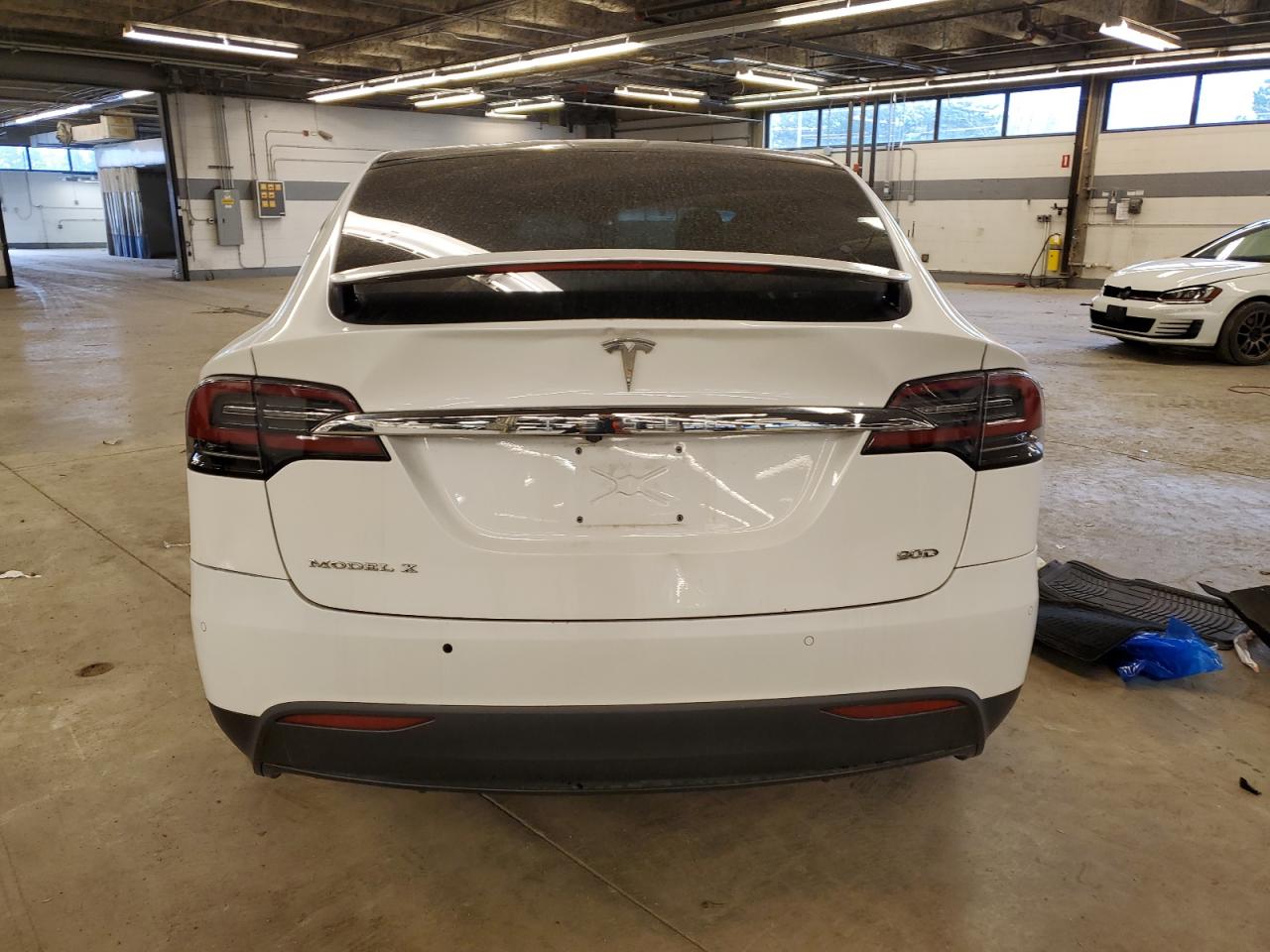 Photo 5 VIN: 5YJXCBE24GF027807 - TESLA MODEL X 