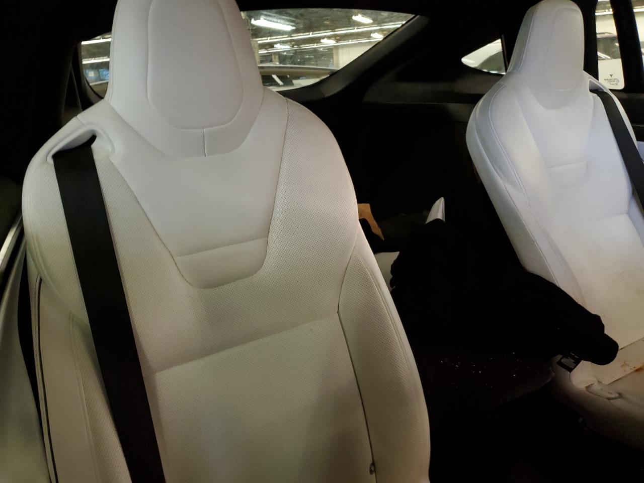 Photo 9 VIN: 5YJXCBE24GF027807 - TESLA MODEL X 