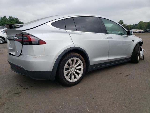 Photo 2 VIN: 5YJXCBE24JF103310 - TESLA MODEL X 