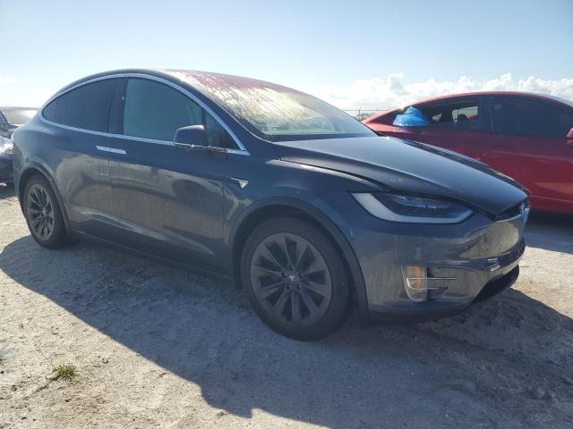 Photo 3 VIN: 5YJXCBE24JF133911 - TESLA MODEL X 