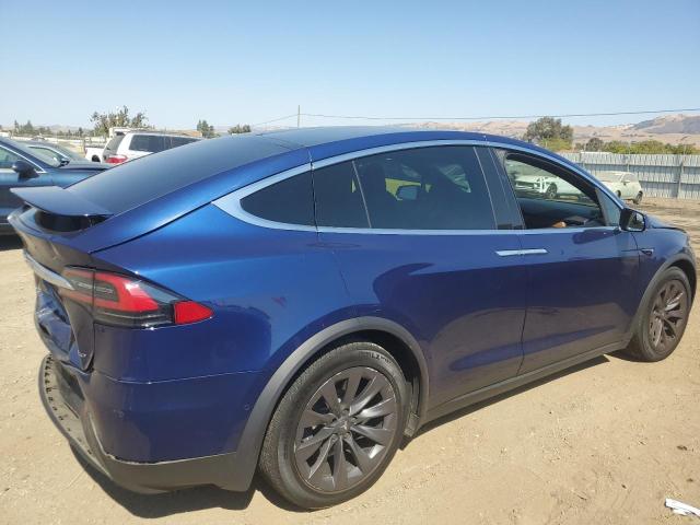 Photo 2 VIN: 5YJXCBE24JF134038 - TESLA MODEL X 