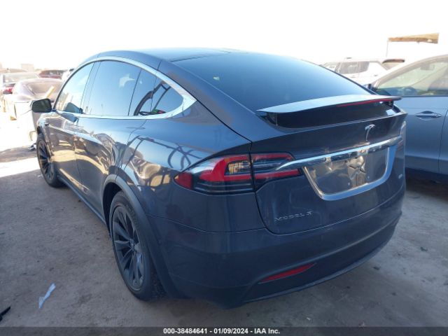 Photo 2 VIN: 5YJXCBE24JF136467 - TESLA MODEL X 