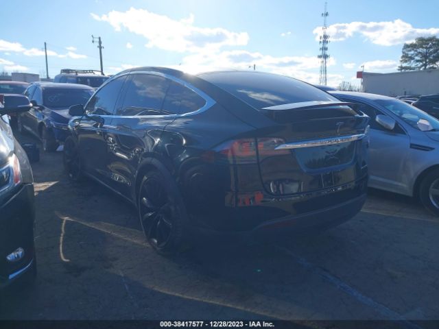 Photo 2 VIN: 5YJXCBE24KF196931 - TESLA MODEL X 