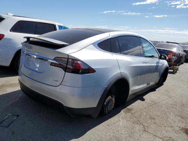 Photo 2 VIN: 5YJXCBE25GF001961 - TESLA MODEL X 