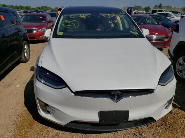 Photo 8 VIN: 5YJXCBE25HF048893 - TESLA MODEL X 