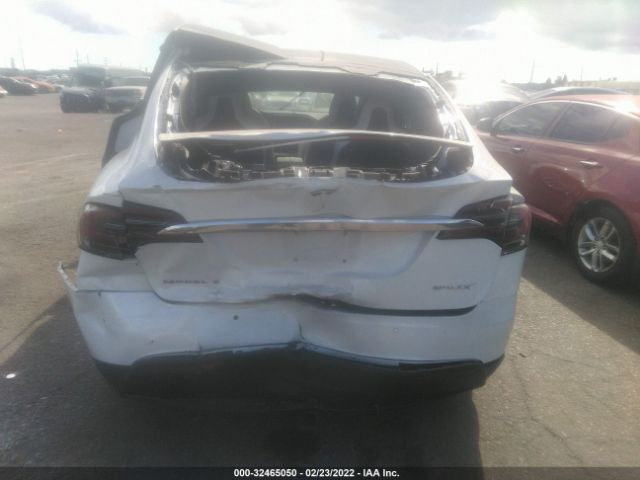 Photo 5 VIN: 5YJXCBE25HF078198 - TESLA MODEL X 