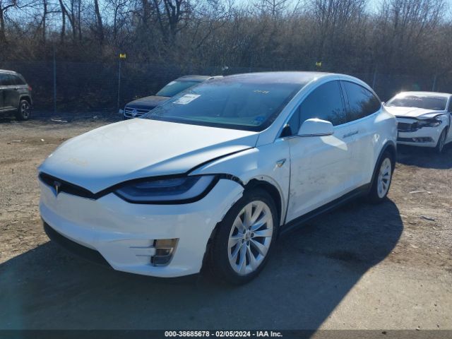 Photo 5 VIN: 5YJXCBE25JF104174 - TESLA MODEL X 