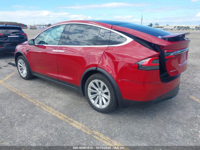 Photo 2 VIN: 5YJXCBE25JF140110 - TESLA MODEL X 