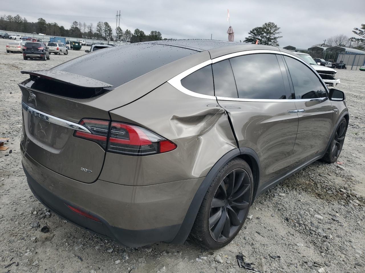 Photo 2 VIN: 5YJXCBE26GF004769 - TESLA MODEL X 