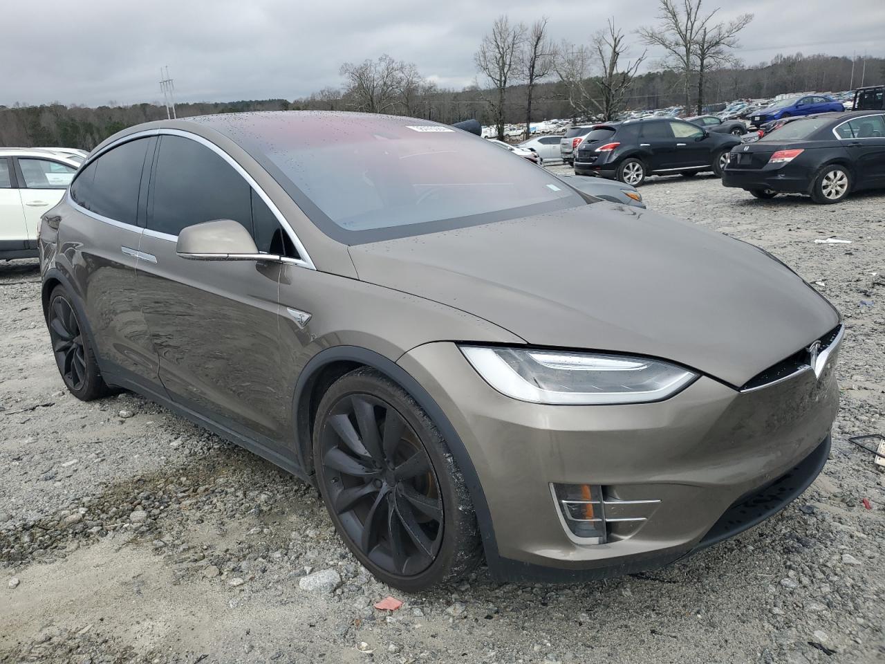 Photo 3 VIN: 5YJXCBE26GF004769 - TESLA MODEL X 