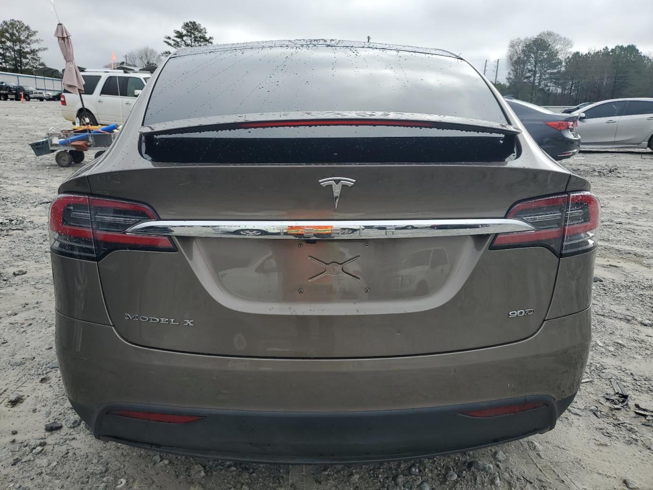 Photo 5 VIN: 5YJXCBE26GF004769 - TESLA MODEL X 