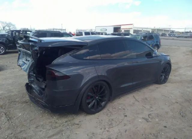 Photo 3 VIN: 5YJXCBE26HF044660 - TESLA MODEL X 