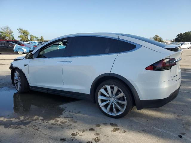 Photo 1 VIN: 5YJXCBE26HF053665 - TESLA MODEL X 