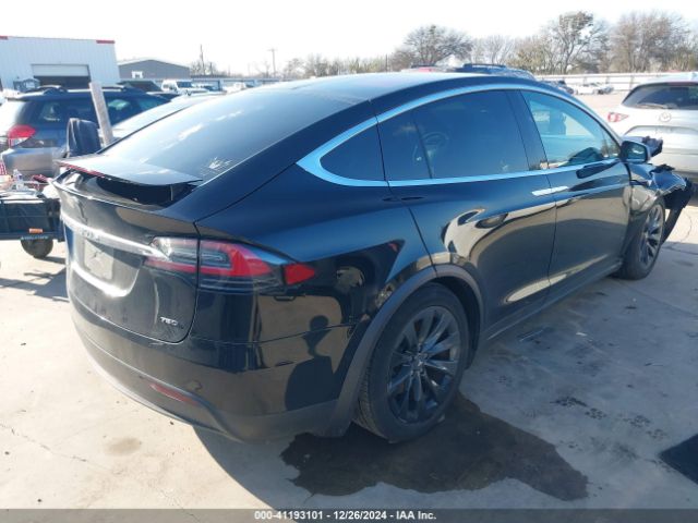 Photo 3 VIN: 5YJXCBE26HF069008 - TESLA MODEL X 