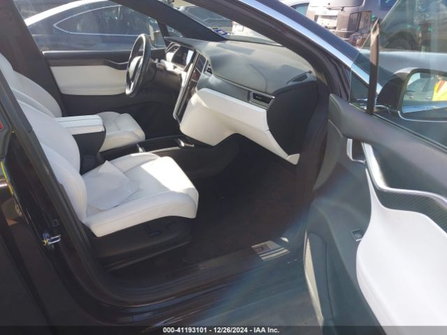 Photo 4 VIN: 5YJXCBE26HF069008 - TESLA MODEL X 