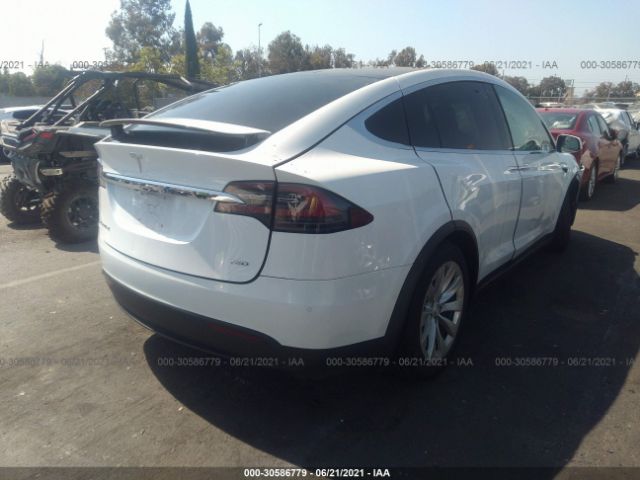 Photo 3 VIN: 5YJXCBE26JF092603 - TESLA MODEL X 