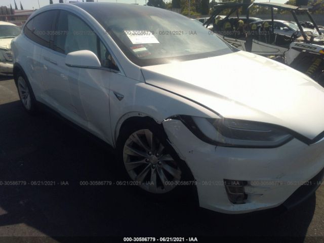 Photo 5 VIN: 5YJXCBE26JF092603 - TESLA MODEL X 