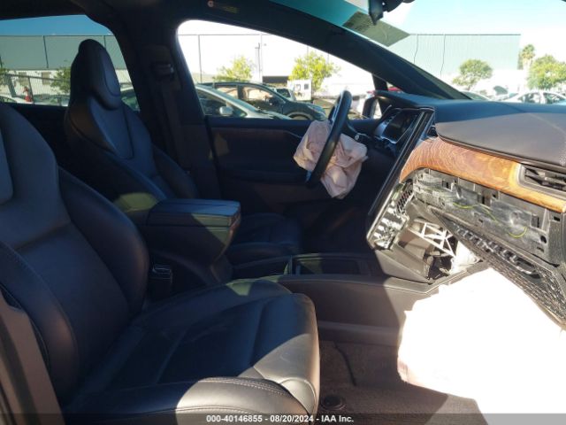 Photo 4 VIN: 5YJXCBE26KF153210 - TESLA MODEL X 