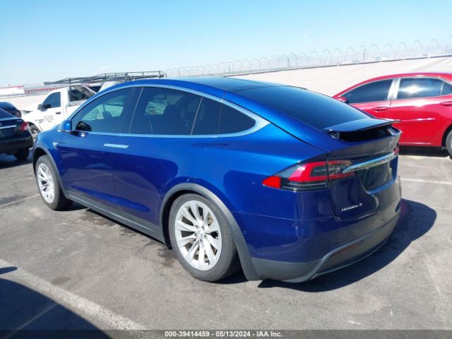 Photo 2 VIN: 5YJXCBE27GF009057 - TESLA MODEL X 