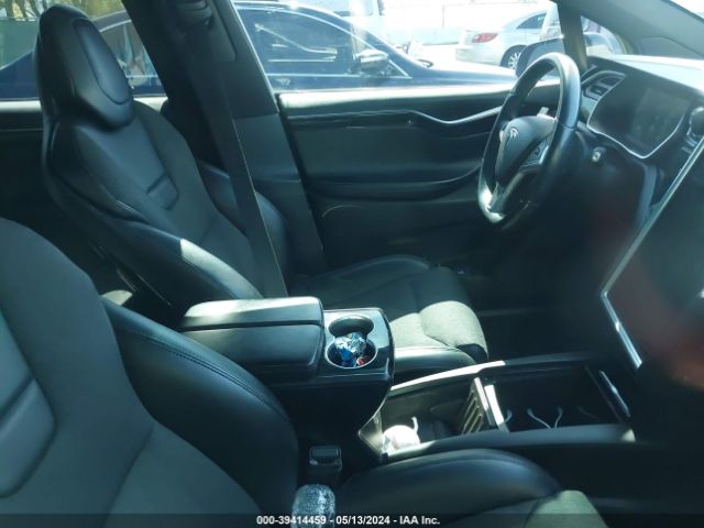 Photo 4 VIN: 5YJXCBE27GF009057 - TESLA MODEL X 