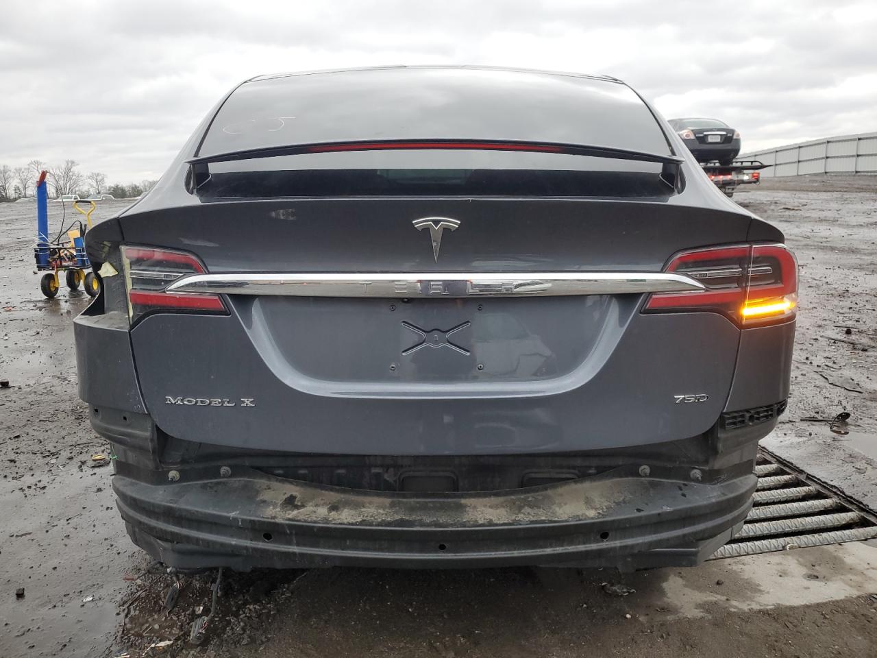 Photo 5 VIN: 5YJXCBE27HF029682 - TESLA MODEL X 