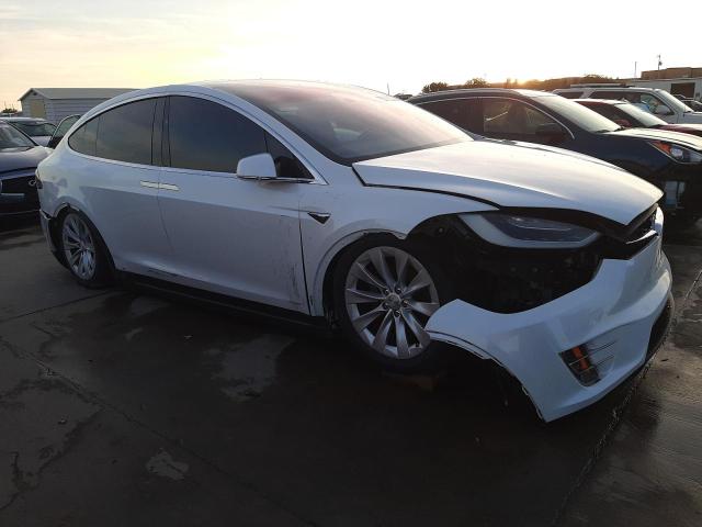 Photo 3 VIN: 5YJXCBE27HF043873 - TESLA MODEL X 