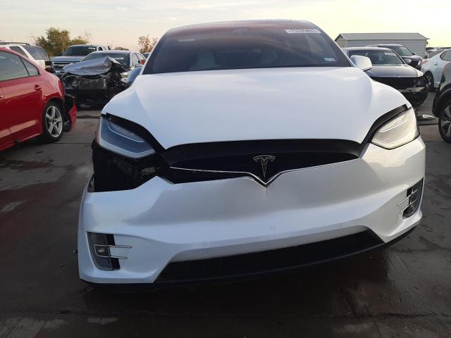 Photo 4 VIN: 5YJXCBE27HF043873 - TESLA MODEL X 