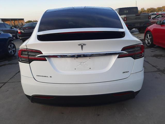 Photo 5 VIN: 5YJXCBE27HF043873 - TESLA MODEL X 