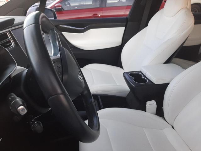 Photo 6 VIN: 5YJXCBE27HF043873 - TESLA MODEL X 