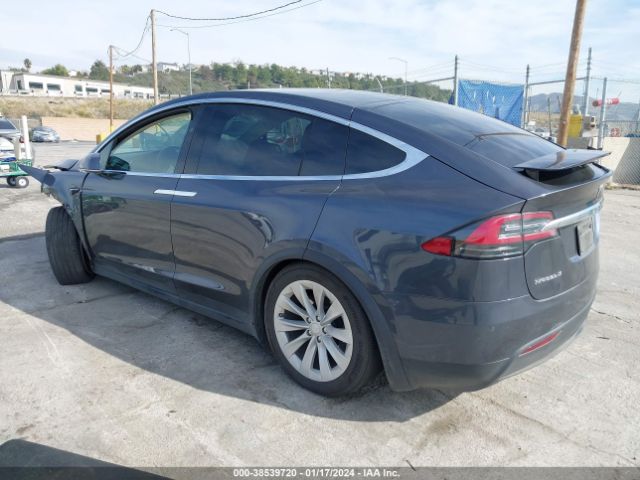 Photo 2 VIN: 5YJXCBE27HF050421 - TESLA MODEL X 