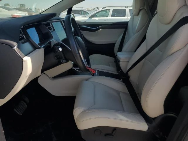 Photo 6 VIN: 5YJXCBE27HF079062 - TESLA MODEL X 