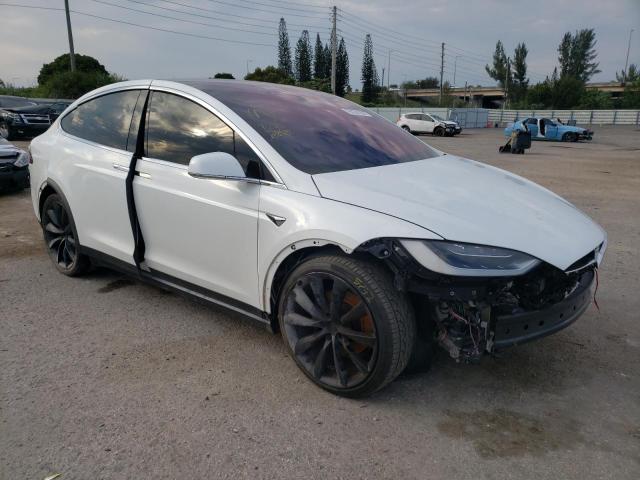 Photo 3 VIN: 5YJXCBE27JF114169 - TESLA MODEL X 