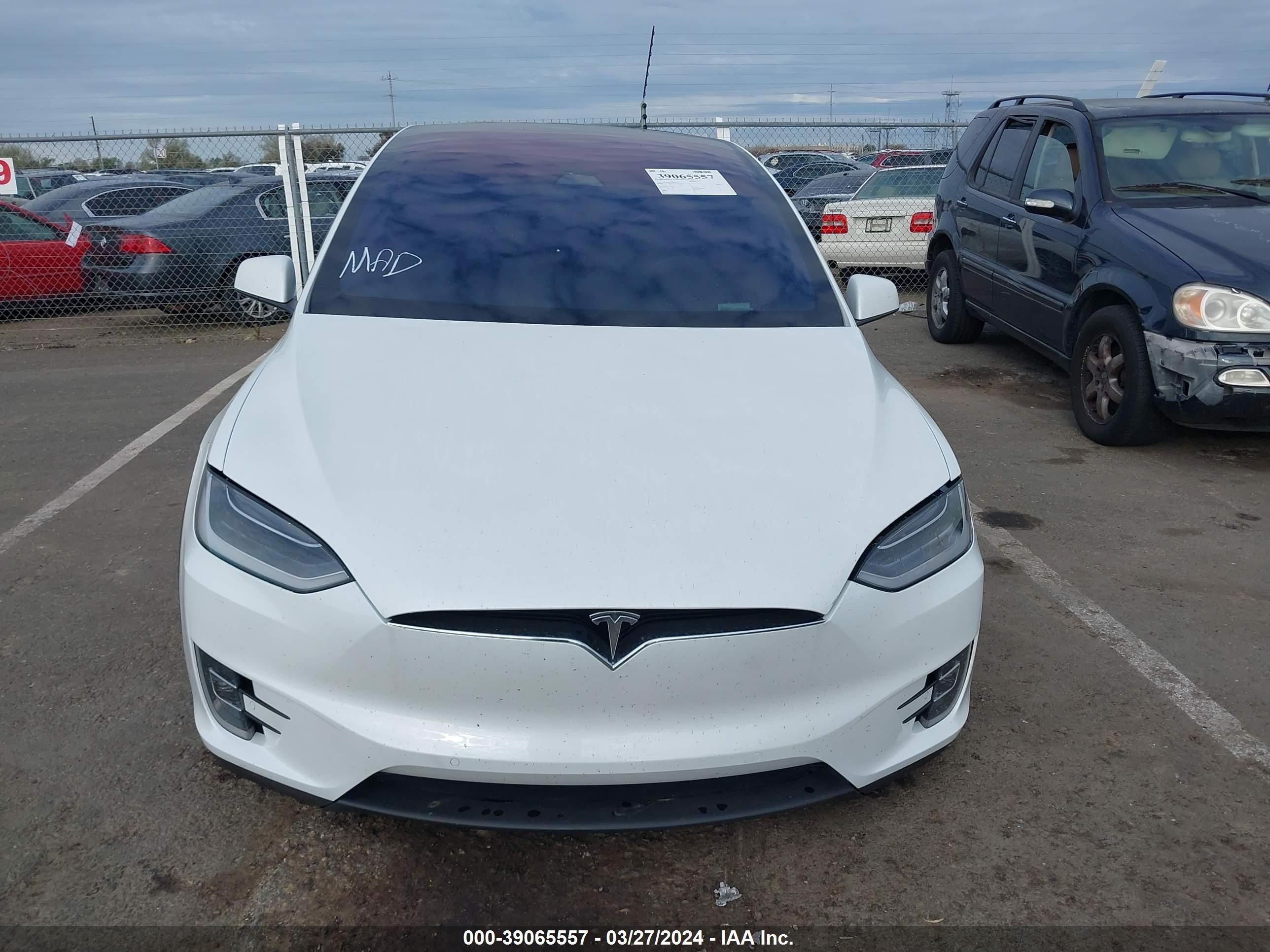 Photo 11 VIN: 5YJXCBE27JF140657 - TESLA MODEL X 