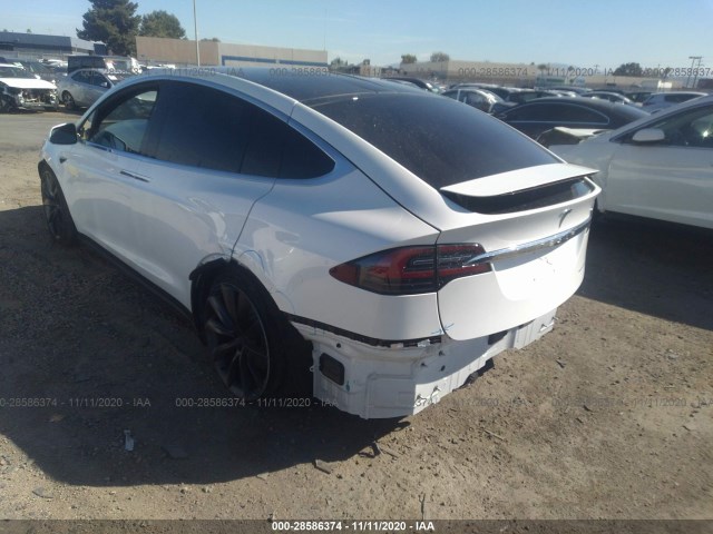 Photo 2 VIN: 5YJXCBE27LF284776 - TESLA MODEL X 