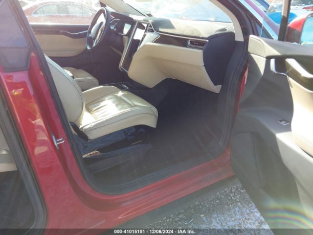 Photo 4 VIN: 5YJXCBE28GF016454 - TESLA MODEL X 