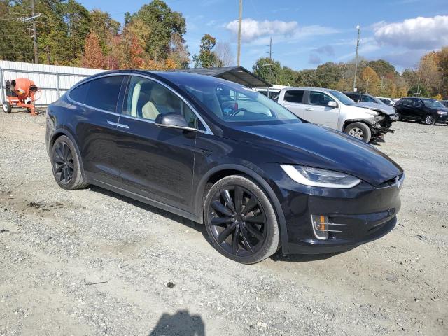 Photo 3 VIN: 5YJXCBE28HF042831 - TESLA MODEL X 