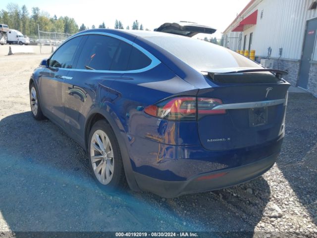 Photo 2 VIN: 5YJXCBE28HF053781 - TESLA MODEL X 