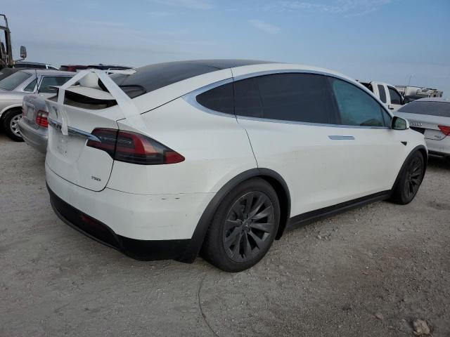 Photo 2 VIN: 5YJXCBE28HF076817 - TESLA MODEL X 