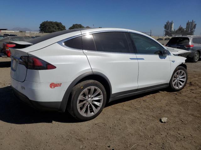 Photo 2 VIN: 5YJXCBE29GF012087 - TESLA MODEL X 