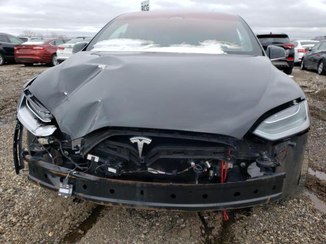 Photo 4 VIN: 5YJXCBE29HF053871 - TESLA MODEL X 