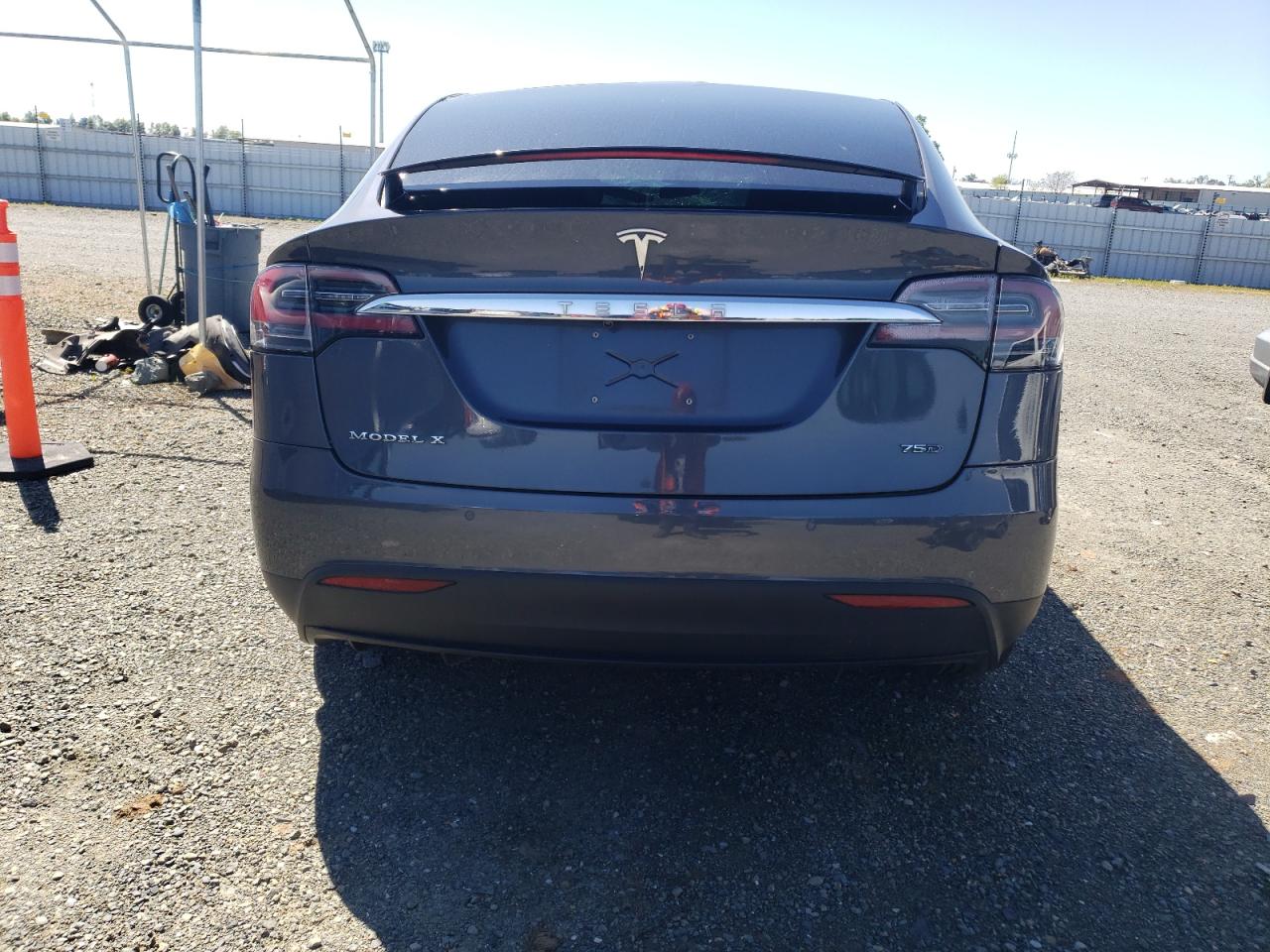 Photo 5 VIN: 5YJXCBE29JF091008 - TESLA MODEL X 