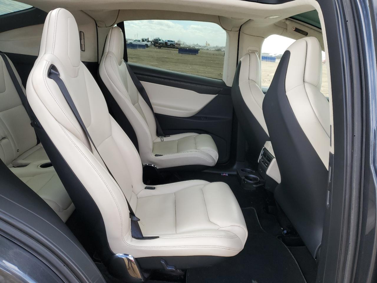 Photo 10 VIN: 5YJXCBE29JF121656 - TESLA MODEL X 