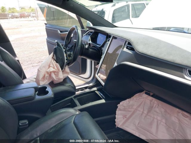 Photo 4 VIN: 5YJXCBE2XGF016584 - TESLA MODEL X 