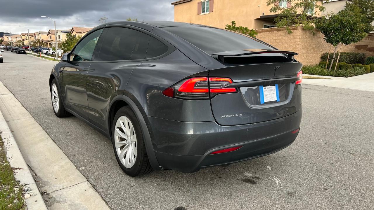 Photo 3 VIN: 5YJXCBE2XGF016858 - TESLA MODEL X 